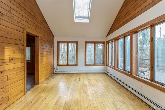 62 Birch Hill Road, Mount Sinai, NY 11766