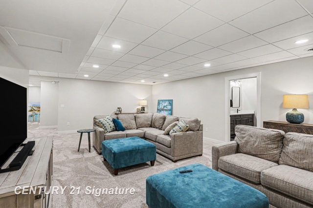 8836 Copper Court, Freeland, MI 48623
