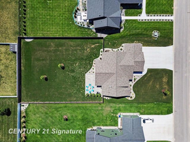 8836 Copper Court, Freeland, MI 48623