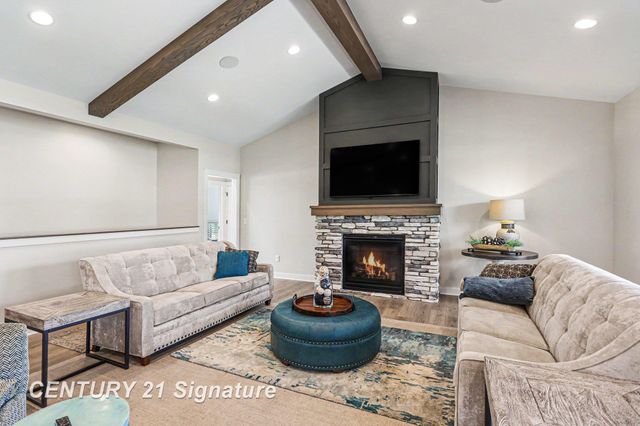 8836 Copper Court, Freeland, MI 48623