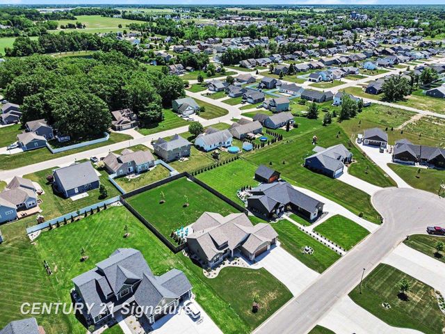 8836 Copper Court, Freeland, MI 48623