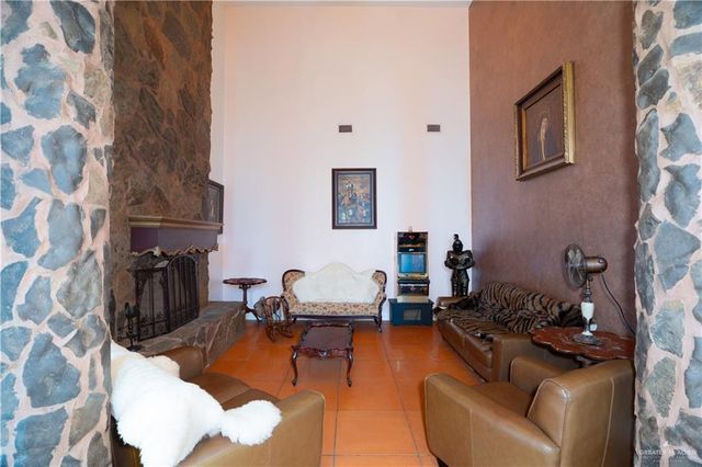 508 N El Paisano Road, Rio Grande City, TX 78582