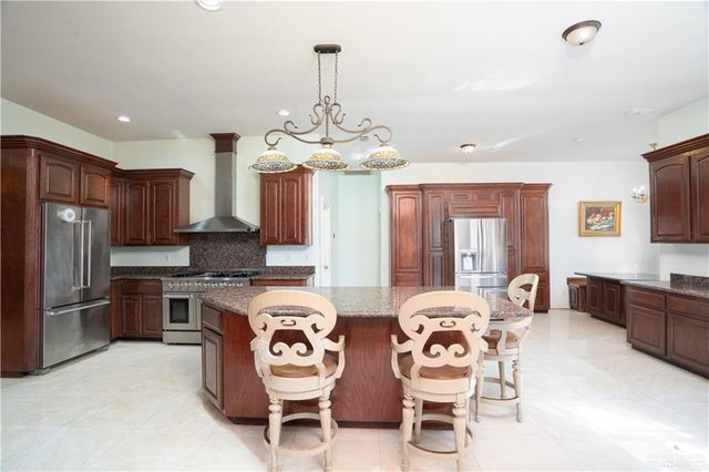 508 N El Paisano Road, Rio Grande City, TX 78582