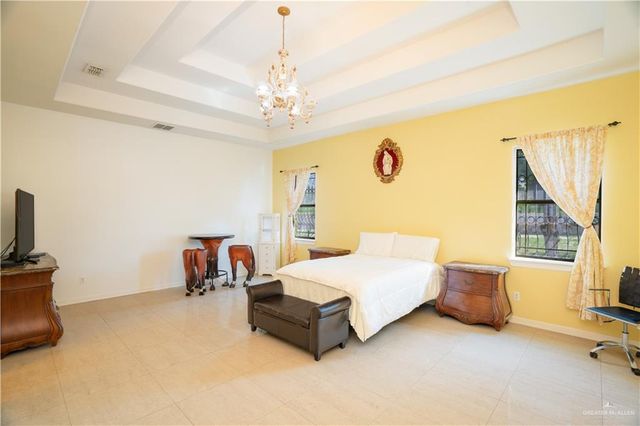 508 N El Paisano Road, Rio Grande City, TX 78582