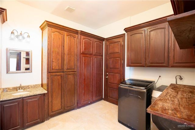 508 N El Paisano Road, Rio Grande City, TX 78582