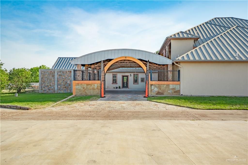 508 N El Paisano Road, Rio Grande City, TX 78582