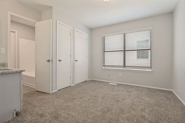 622 W Union Bower Road, Irving, TX 75061