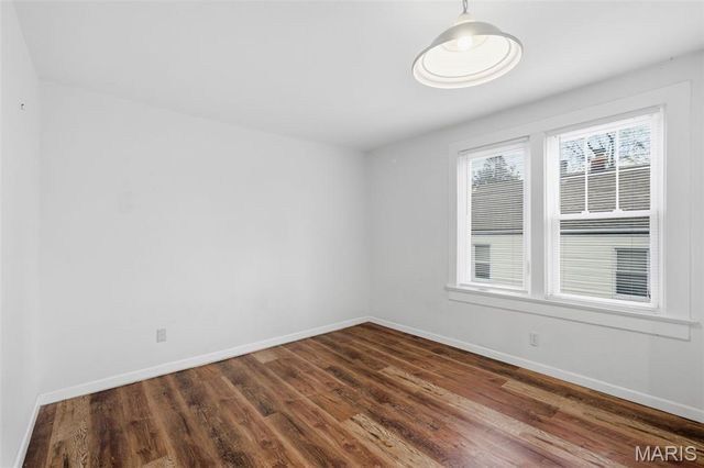 9512 Tennyson Avenue, Overland, MO 63114