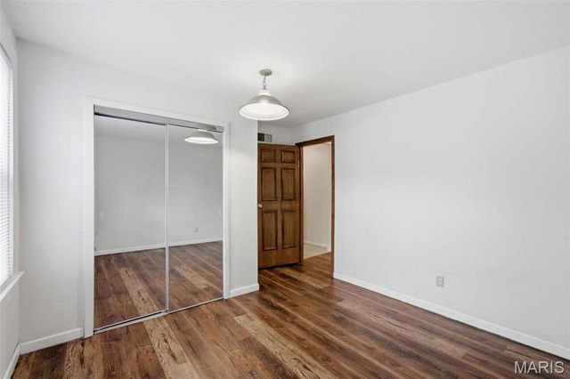 9512 Tennyson Avenue, Overland, MO 63114