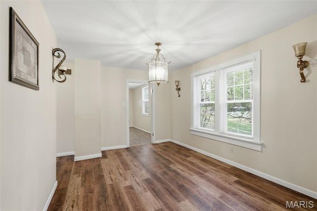 9512 Tennyson Avenue, Overland, MO 63114