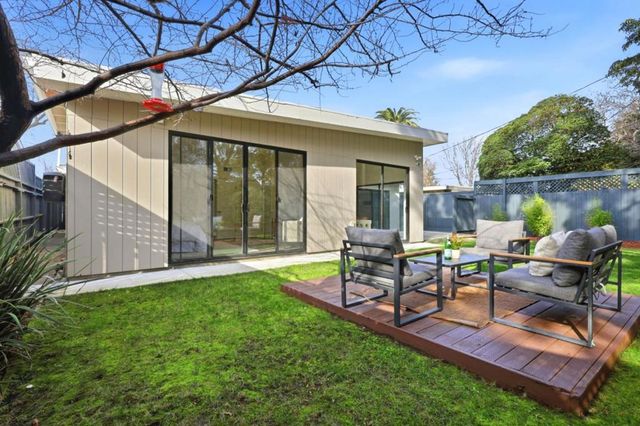 78 Poinsettia Avenue, San Mateo, CA 94403