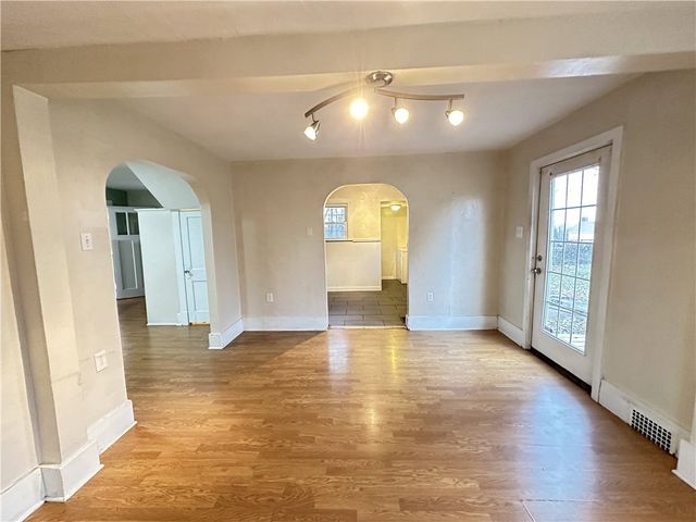 10043 Calvin St, Penn Hills, PA 15235