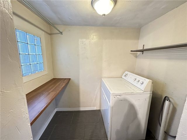 10043 Calvin St, Penn Hills, PA 15235