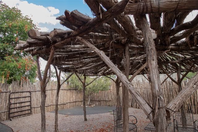 10 Rail Road, Cerrillos, NM 87010