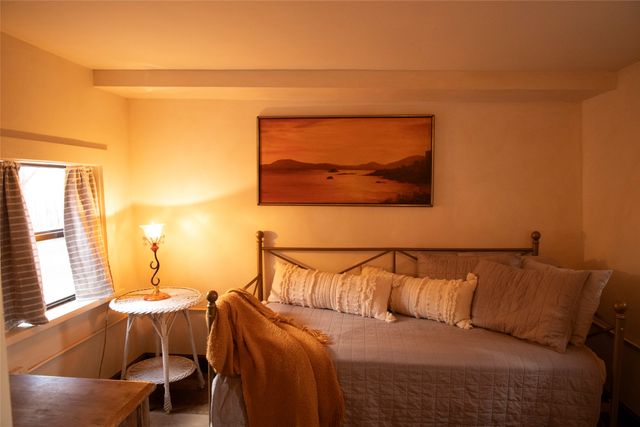 10 Rail Road, Cerrillos, NM 87010