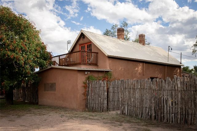 10 Rail Road, Cerrillos, NM 87010