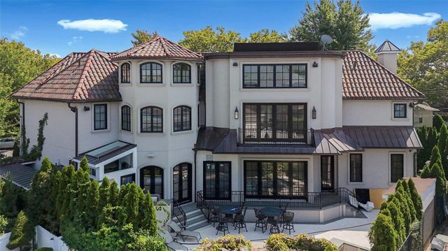 86 Gaylord Drive S, Brooklyn, NY 11234