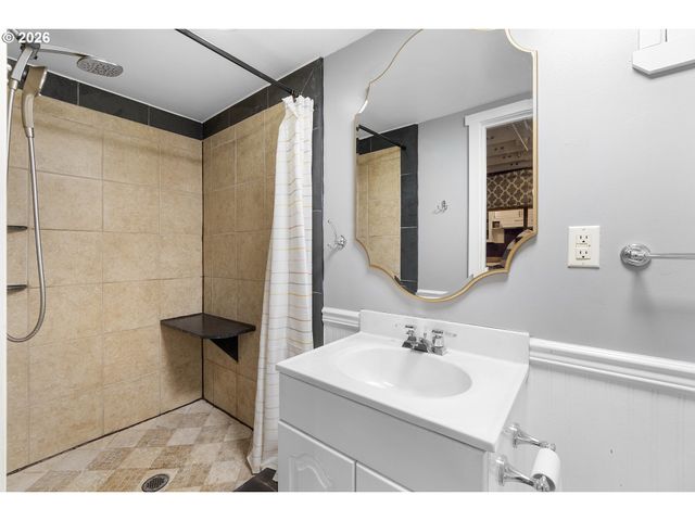 4126 Ne 105TH Ave, Portland, OR 97220