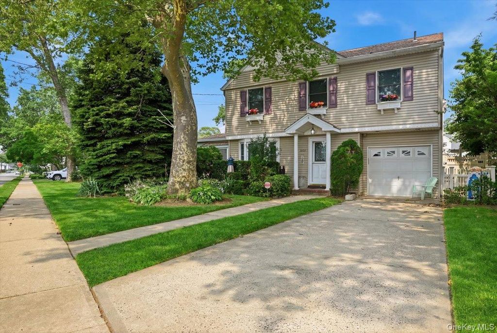 2785 Harvey Avenue, Oceanside, NY 11572 — photo 2