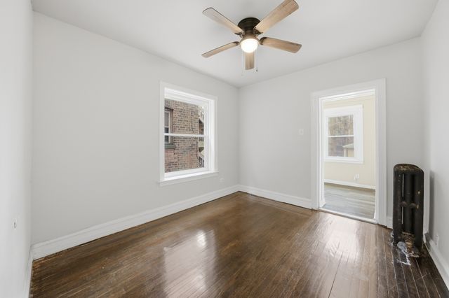 8026 S Dobson Avenue, Chicago, IL 60619