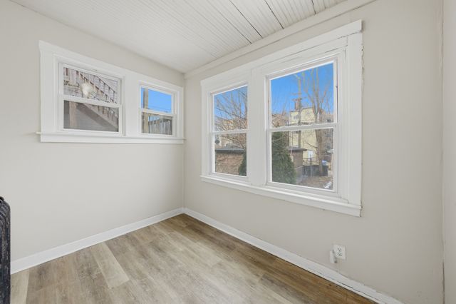 8026 S Dobson Avenue, Chicago, IL 60619