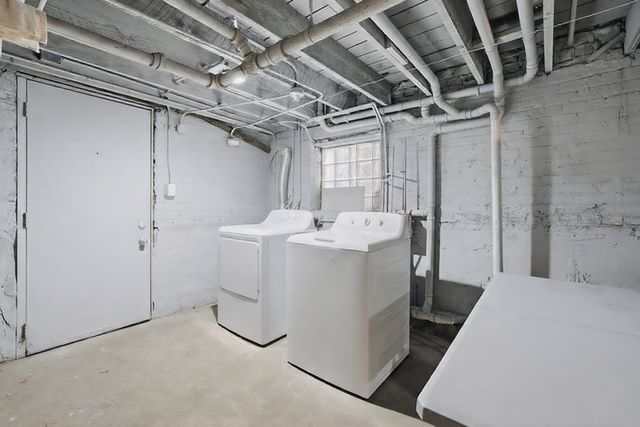 8026 S Dobson Avenue, Chicago, IL 60619