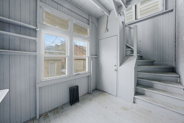 8026 S Dobson Avenue, Chicago, IL 60619