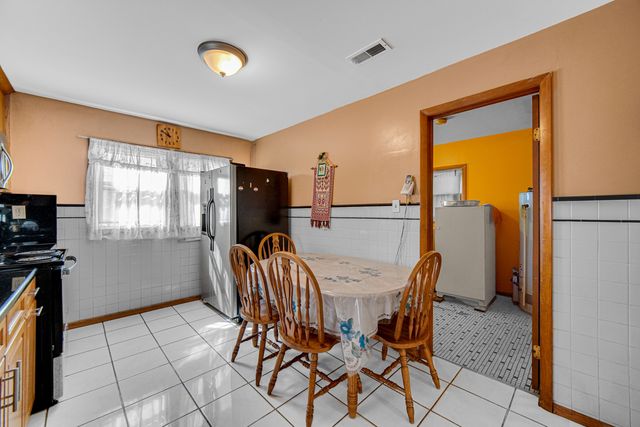 9506 Natoma Avenue, Oak Lawn, IL 60453