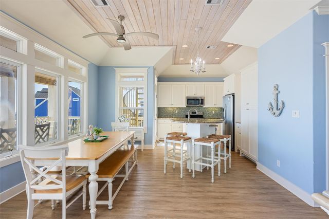 804 Eastview, Crystal Beach, TX 77650