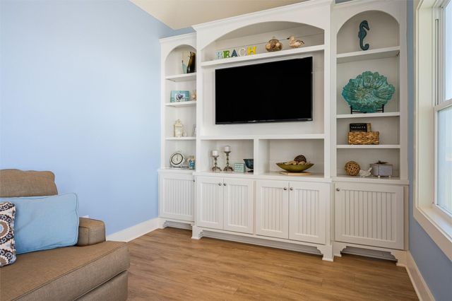 804 Eastview, Crystal Beach, TX 77650