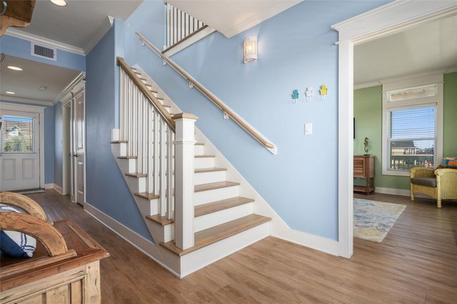 804 Eastview, Crystal Beach, TX 77650