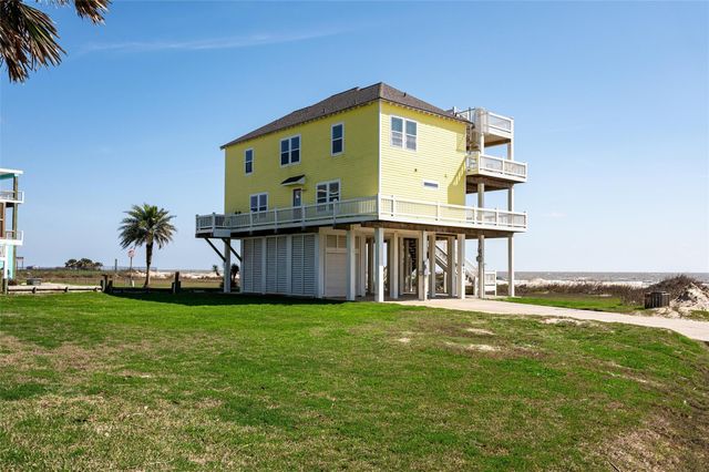 804 Eastview, Crystal Beach, TX 77650