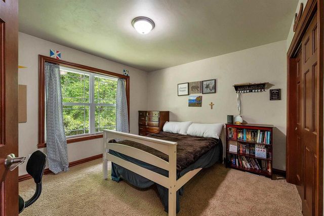 1014 LA COUNT ROAD, Green Bay, WI 54313