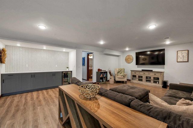 1014 LA COUNT ROAD, Green Bay, WI 54313