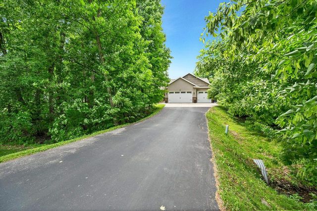 1014 LA COUNT ROAD, Green Bay, WI 54313