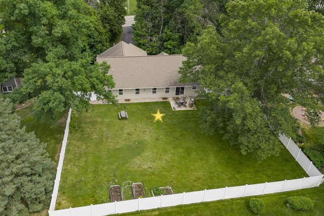 1014 LA COUNT ROAD, Green Bay, WI 54313