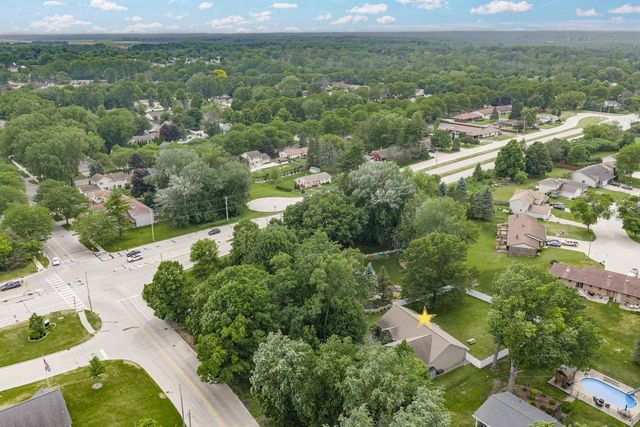 1014 LA COUNT ROAD, Green Bay, WI 54313