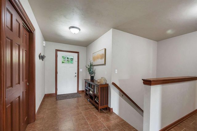 1014 LA COUNT ROAD, Green Bay, WI 54313