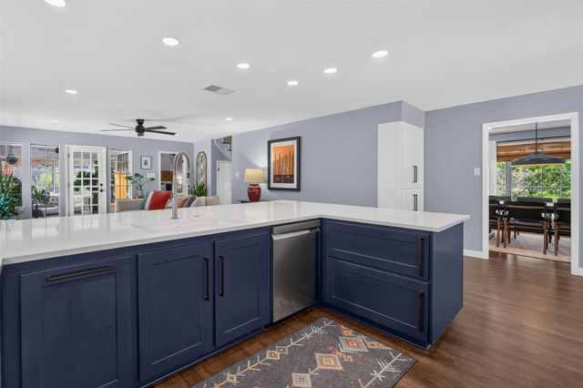 1609 Ems Road W, Fort Worth, TX 76116