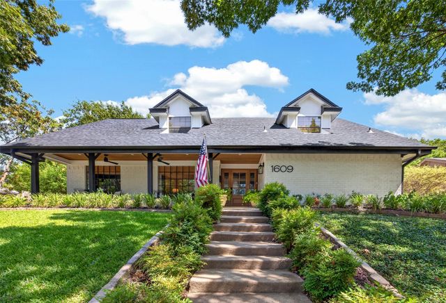 1609 Ems Road W, Fort Worth, TX 76116