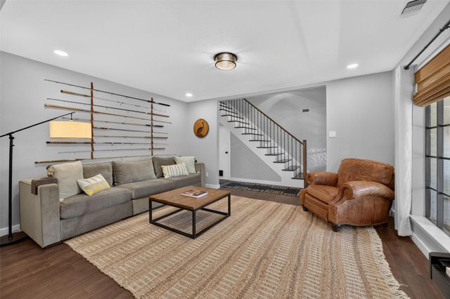 1609 Ems Road W, Fort Worth, TX 76116