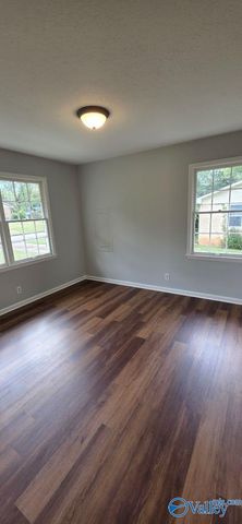 2814 Claiborne Road, Huntsville, AL 35810