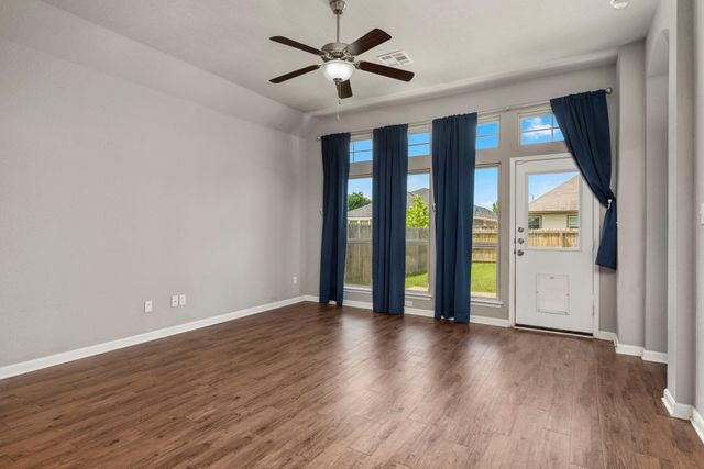 2131 Naples Way, Bryan, TX 77808