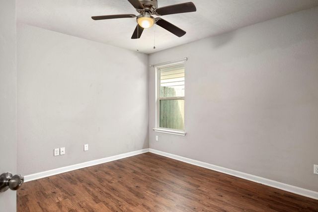 2131 Naples Way, Bryan, TX 77808