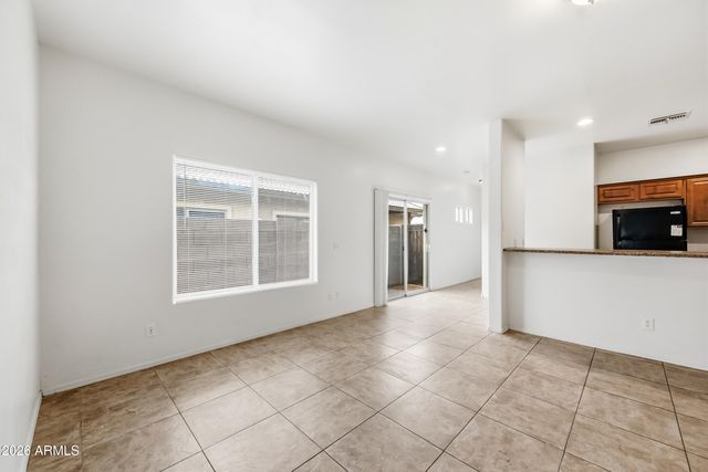 8917 N 4th Street Apt B, Phoenix, AZ 85020