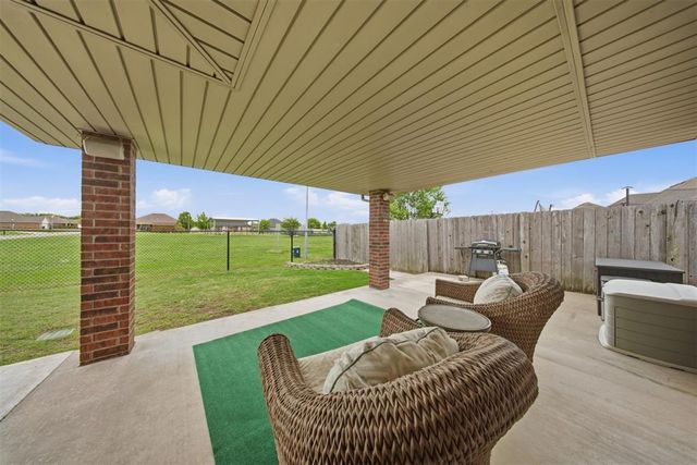 2317 Whispering Pine Boulevard, Shawnee, OK 74804