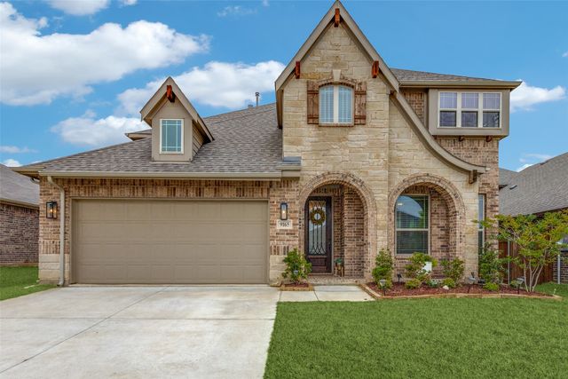 9165 Rock Nettle Drive, Fort Worth, TX 76131