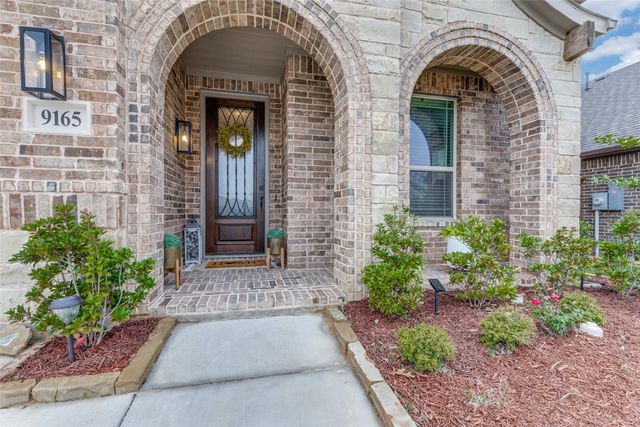 9165 Rock Nettle Drive, Fort Worth, TX 76131
