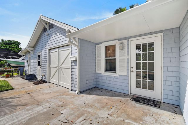 415 Greenbriar Drive, West Palm Beach, FL 33403