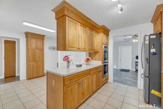 55 Wintergreen Drive, Waterford, CT 06385